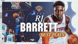 Video post by @nyknicks on YouTube