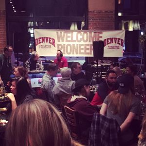 Image post by @du_hockey on Instagram
