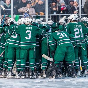 Image post by @HockeyDayMinnesota on Facebook