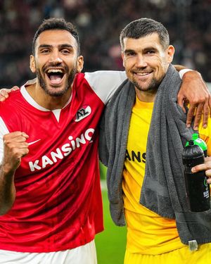 Image post by @azalkmaar on Instagram