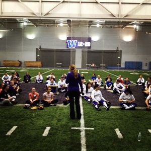 Image post by @uwsoftball on Instagram