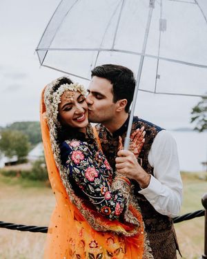 Image post by @thismodernlovephoto on Instagram