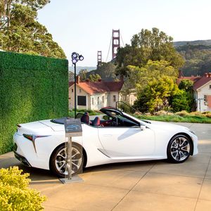Image post by @Lexus on Twitter