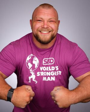 Image post by @theworldsstrongestman on Instagram
