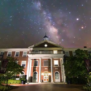 Image post by @elonuniversity on Instagram