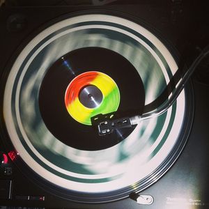 Image post by @bagoftrix on Instagram