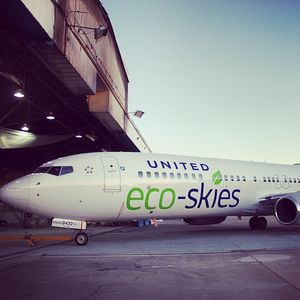 Image post by @united on Instagram