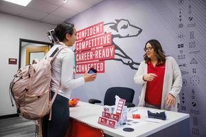 Image post by @uindy on Instagram