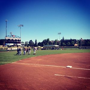 Image post by @pacificsoftball on Instagram