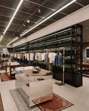 Image post by @goldengoose on Instagram