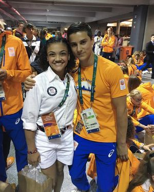 Image post by @lauriehernandez on Instagram