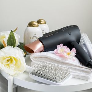 Image post by @panasonicpersonalcare on Instagram