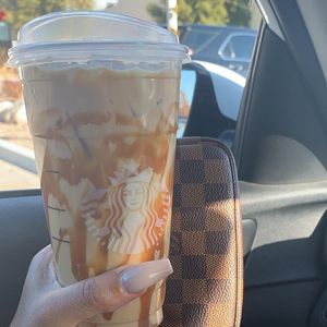 Image post by @blackgirlsinstarbucks on Instagram