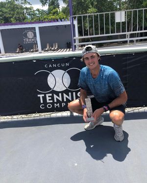 Image post by @vol_tennis on Instagram
