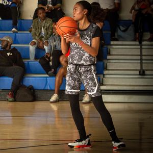 Image post by @basketballbeautiesleague on Instagram