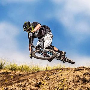 Image post by @foxmtb on Instagram