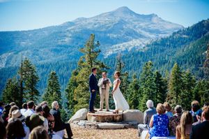 Image post by @sierra_at_tahoe on Instagram