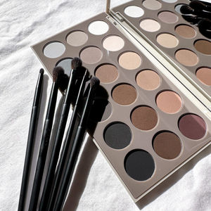 Image post by @morphebrushes on Instagram
