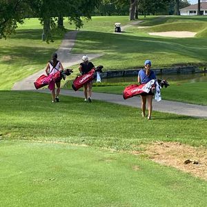 Image post by @gobearcatswgolf on Instagram
