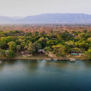 Image post by @chiawasafaris on Instagram