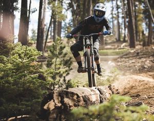 Image post by @foxmtb on Instagram