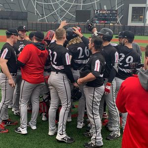 Image post by @gobearcatsbase on Instagram