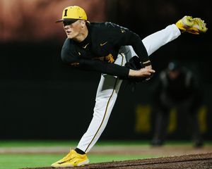 Image post by @uibaseball on Instagram