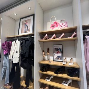 Image post by @rockinghammall on Instagram