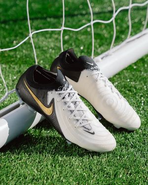 Image post by @soccerdotcom on Instagram