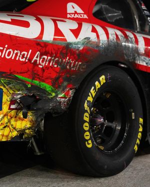 Image post by @phoenixraceway on Instagram