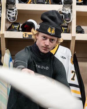 Image post by @warroadhockeyco on Instagram