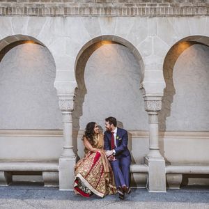 Image post by @thismodernlovephoto on Instagram