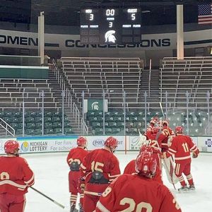 Image post by @hockeyatiu on Instagram