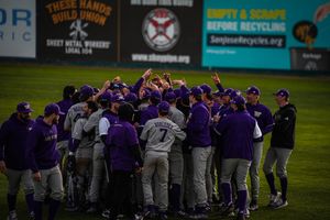 Image post by @UW_Baseball on Twitter
