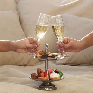 Image post by @hotelmadero on Instagram