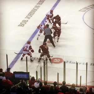 Image post by @du_hockey on Instagram
