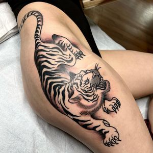 Image post by @jessfoxtattoos on Instagram