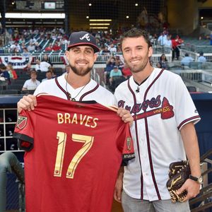 Image post by @losbravos on Instagram