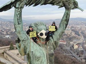 Image post by @greenpeaceusa on Instagram