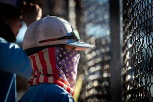 Image post by @fading_sun_photos on Instagram