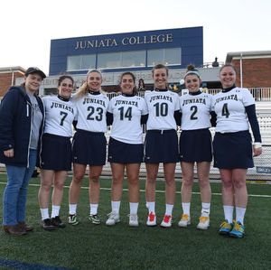 Image post by @juniatawlax on Instagram