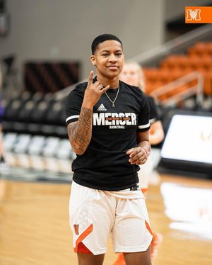 Image post by @mercerwbb on Instagram