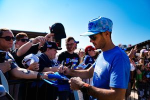 Image post by @TeamHendrick on Twitter
