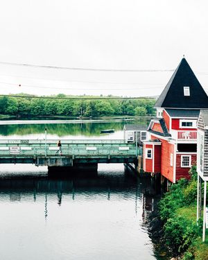 Image post by @themainemag on Instagram