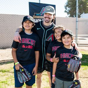 Image post by @dbacksgiveback on Instagram