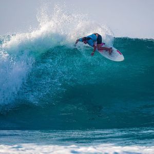 Image post by @wsl.qs on Instagram