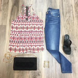 Image post by @shopoutoftown on Instagram