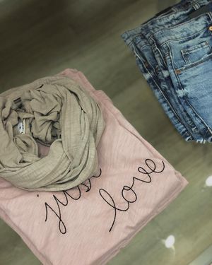 Image post by @shopoutoftown on Instagram