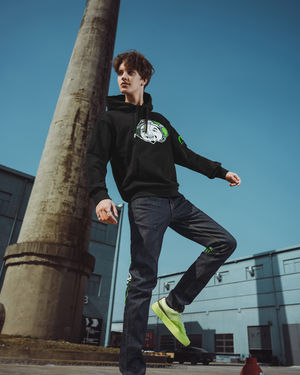 Image post by @razer on Instagram