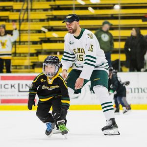 Image post by @uvmmhockey on Instagram
